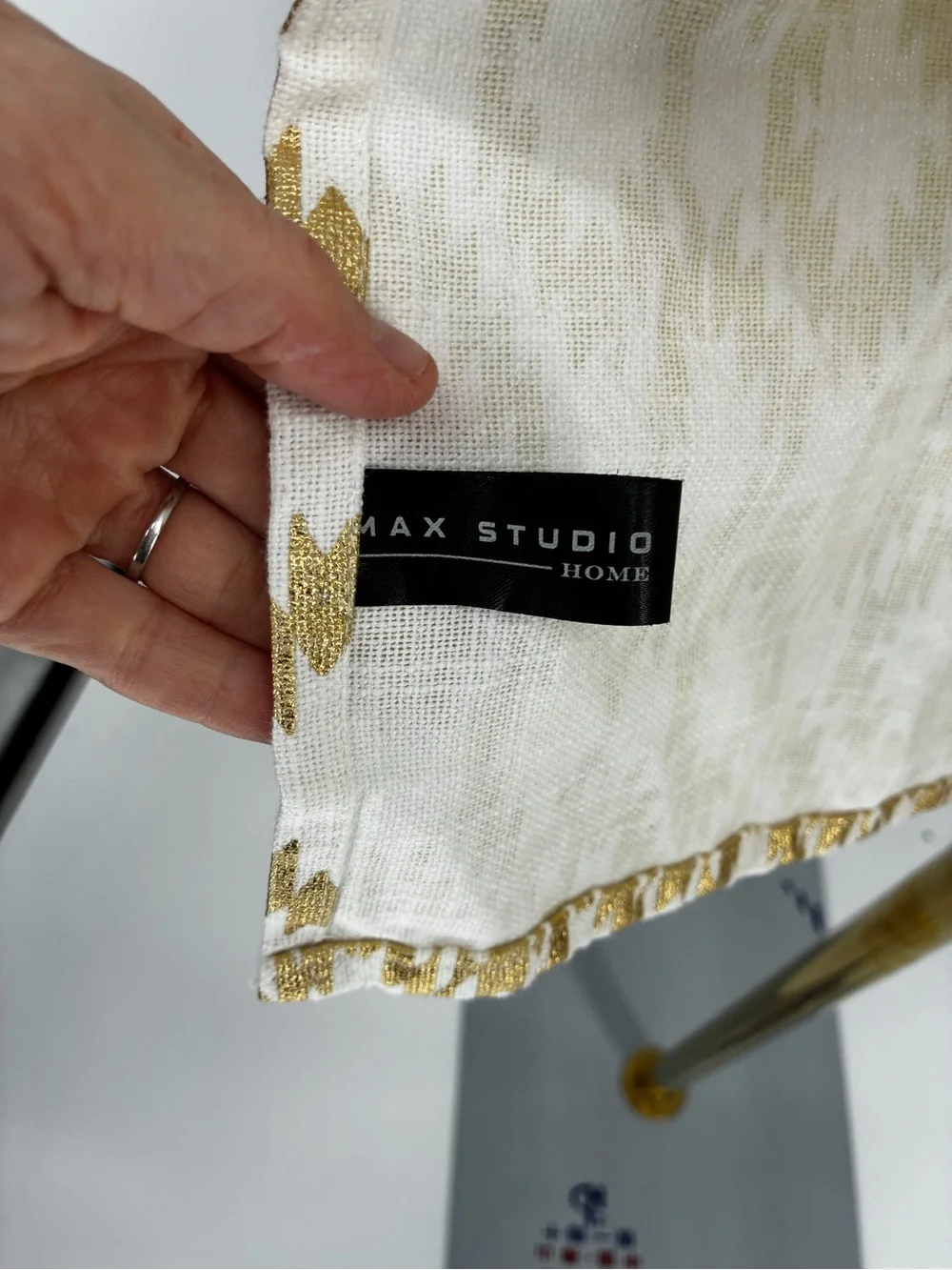 Max Studio max studio